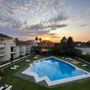 https://hotel-apartamentos-simon-verde.es-andalucia.com